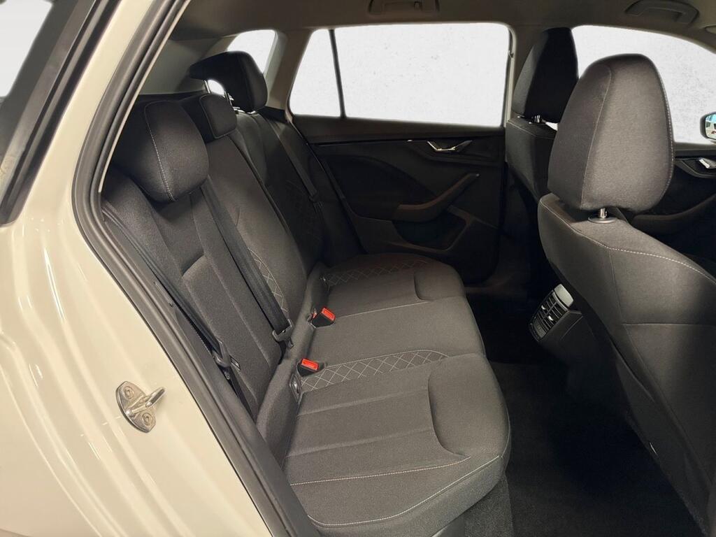 Skoda Kamiq 1.0 TSI 81kW (110CV) AMBITION 6