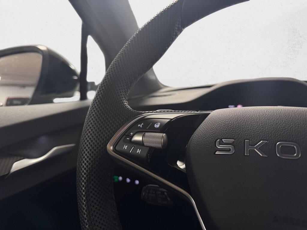 Skoda Elroq 150 kW (204 CV) 63 kWh (59 kwh neta) 9