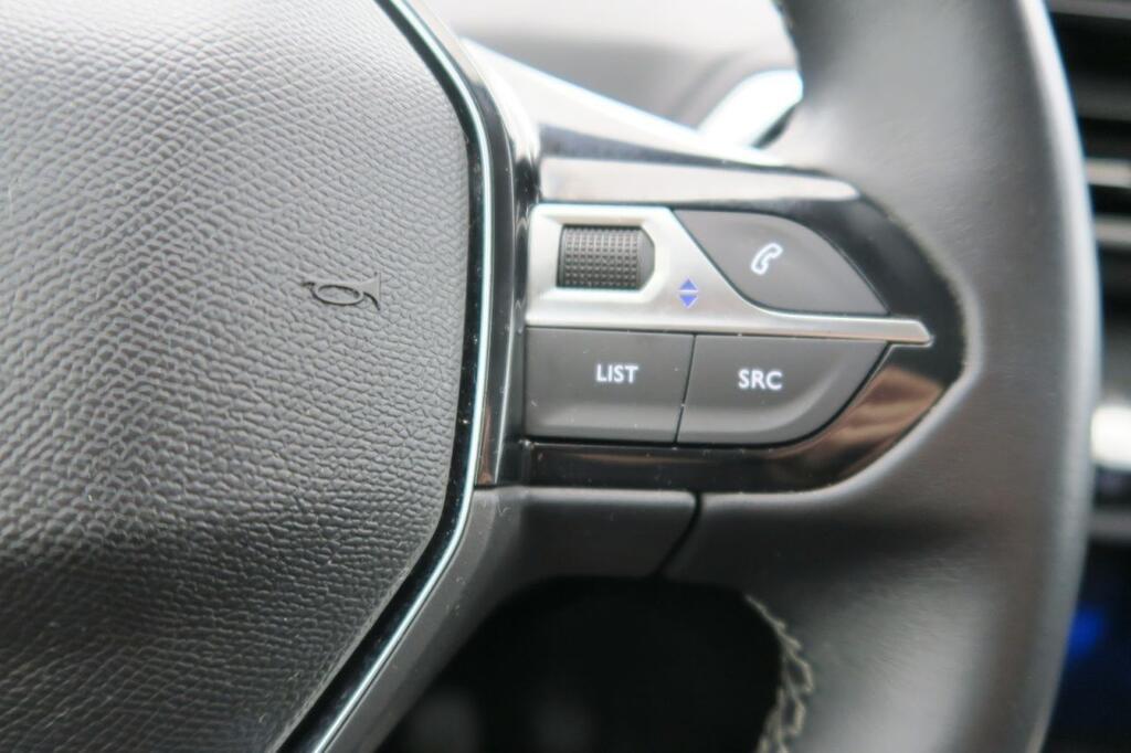 Peugeot 3008 ALLURE PACK 1.2 PURETECH 130 CV S&S 5P 11