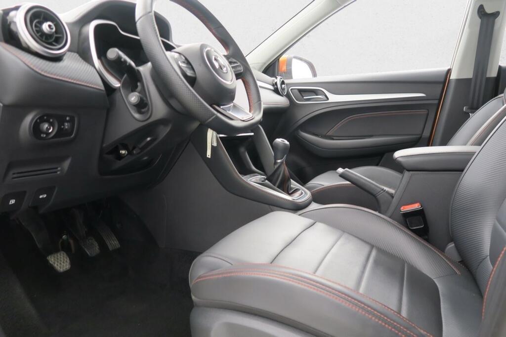 MG ZS LUXURY 1.5 106 CV 5P 7