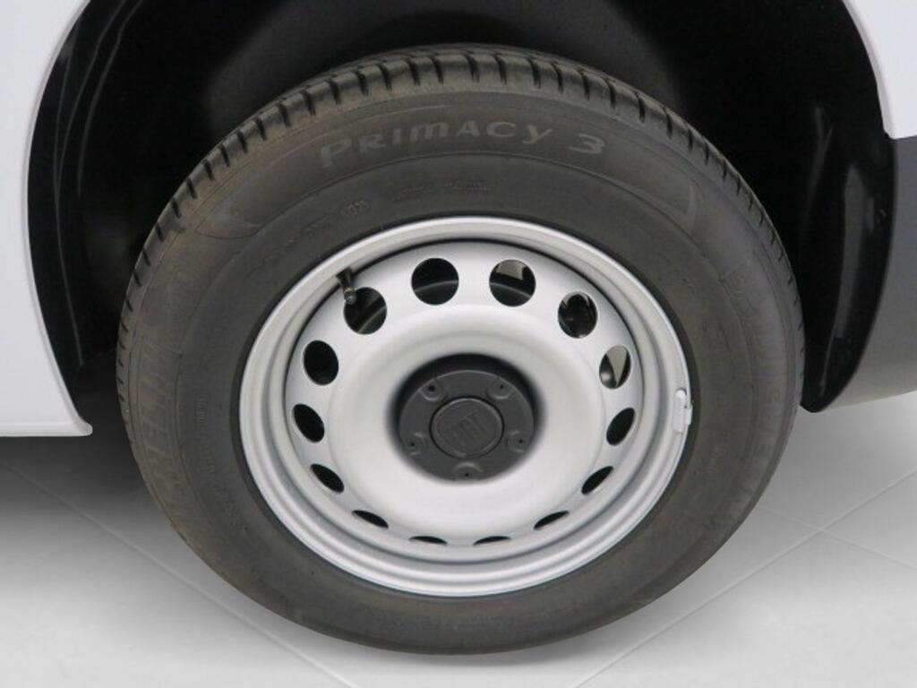 Fiat Doblò E-DOBLO FURGÓN  BEV L1H1 (100KW) 136CV 19