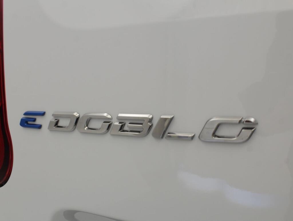 Fiat Doblò E-DOBLO FURGÓN  BEV L1H1 (100KW) 136CV 17