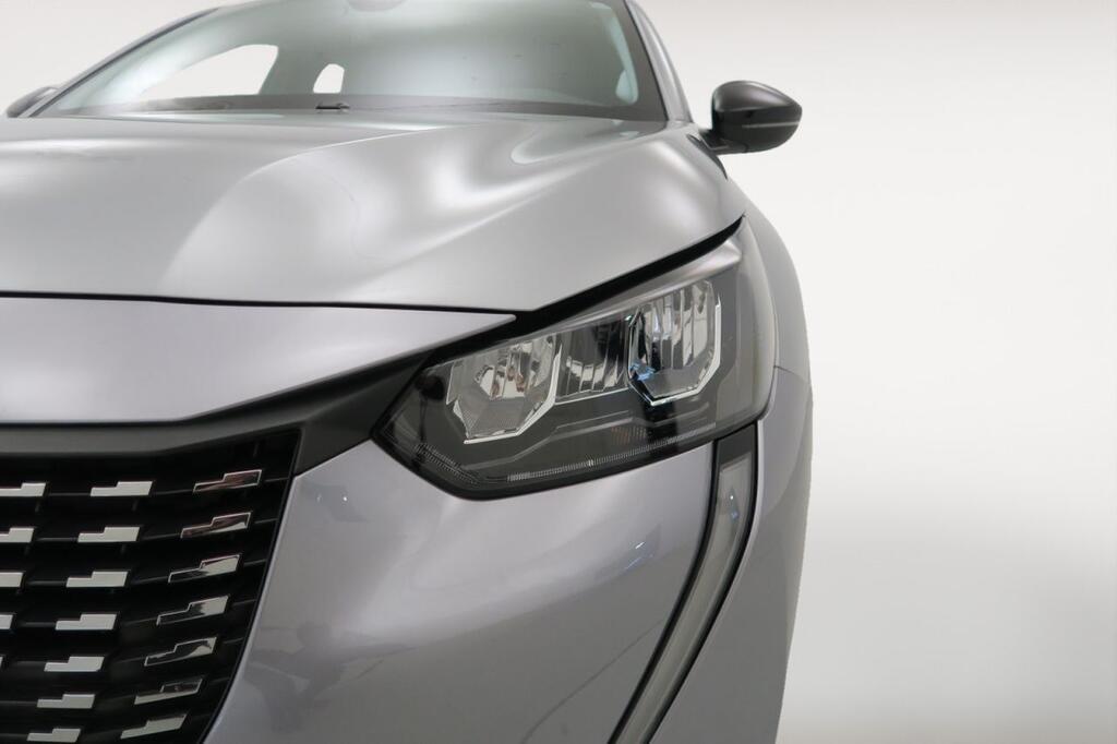 Peugeot 208 ALLURE PACK 1.2 PURETECH 100 CV AUTO 5P 22