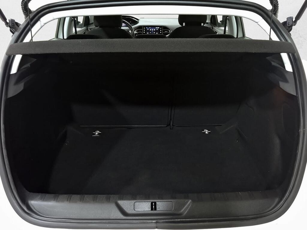 Peugeot 308 5p Active Pack BlueHDi 130 S&S 9