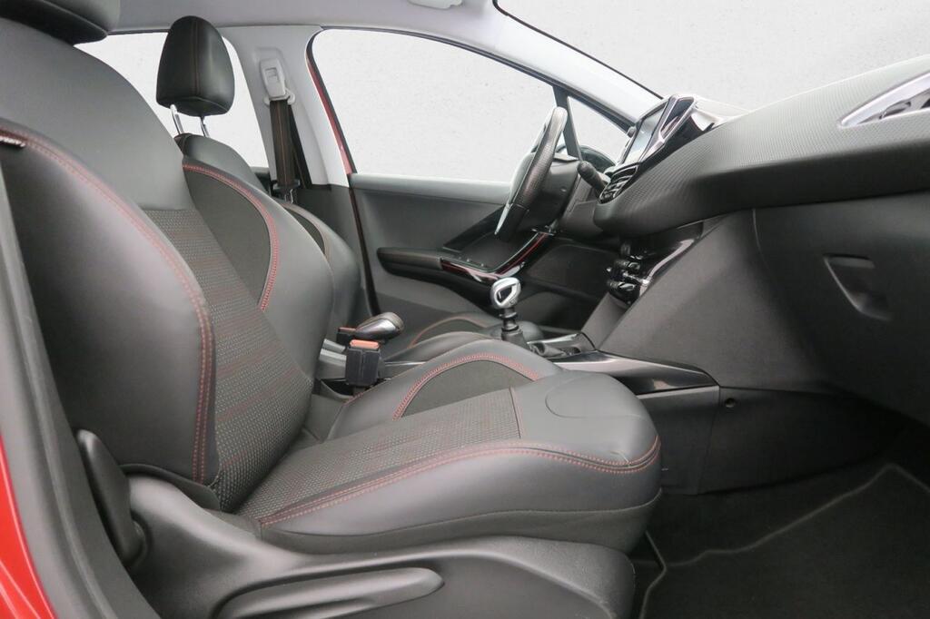 Peugeot 2008 GT LINE 1.2 PURETECH 130 CV S&S 5P 18