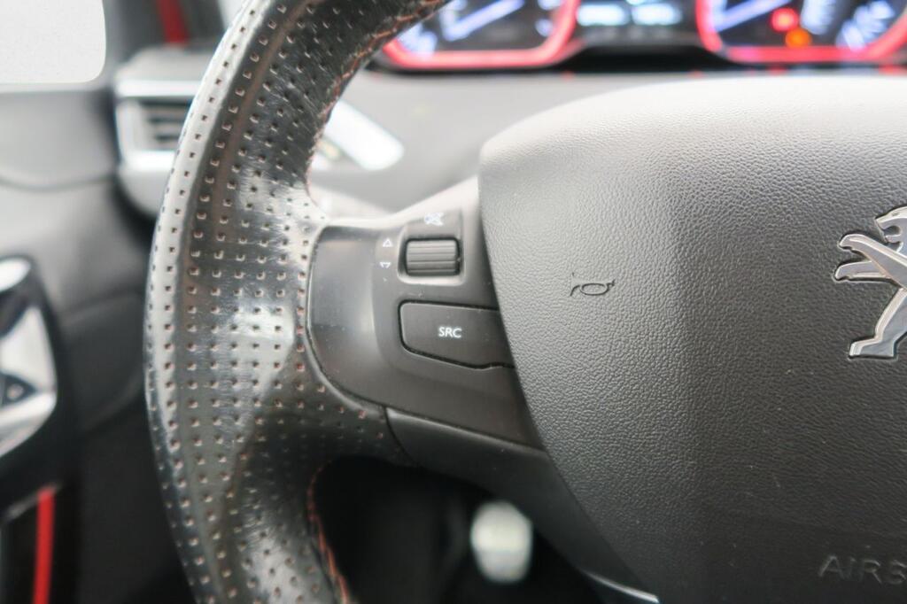 Peugeot 2008 GT LINE 1.2 PURETECH 130 CV S&S 5P 11