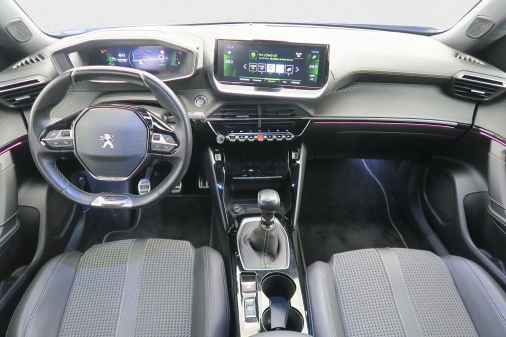 Peugeot 2008 GT 1.2 PURETECH 130 S&S 5P 15