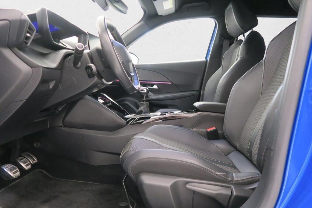 Peugeot 2008 GT 1.2 PURETECH 130 S&S 5P 7