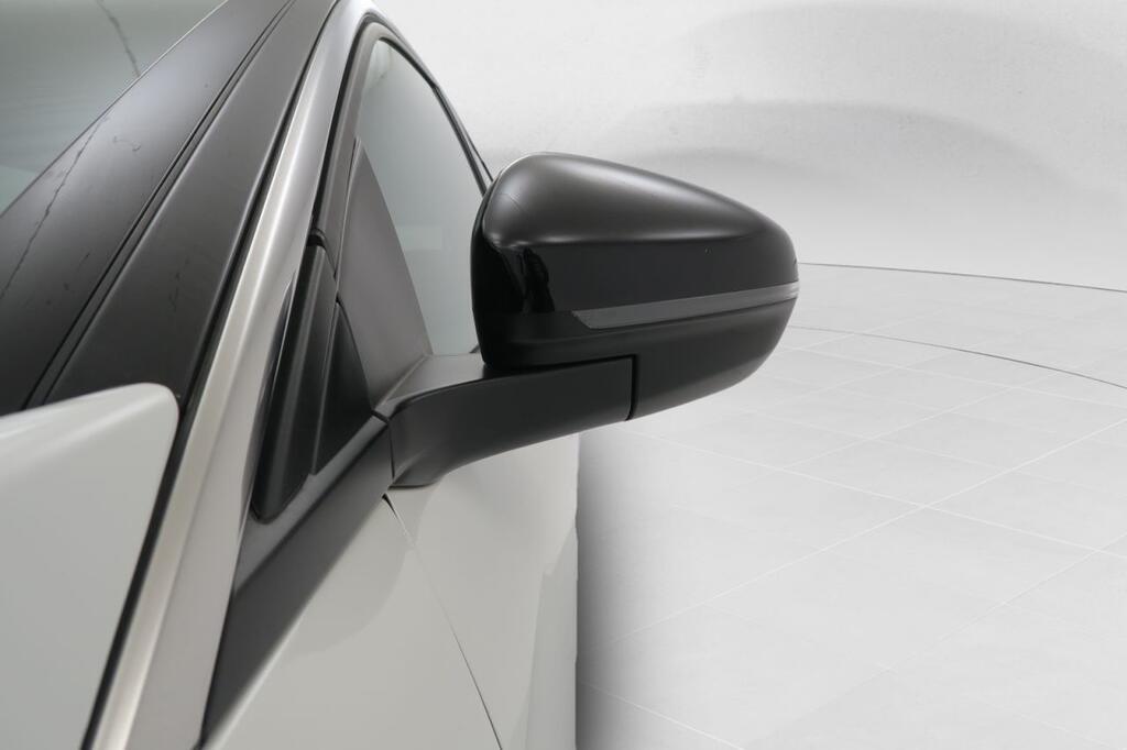 Peugeot 5008 GT 1.5 BLUEHDI 130 CV S&S AUTO 5P 7 PLAZAS 26