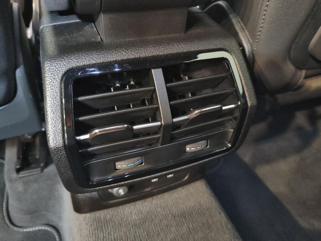 Audi Q3 Black line 35 TDI 110kW (150CV) S tronic 28