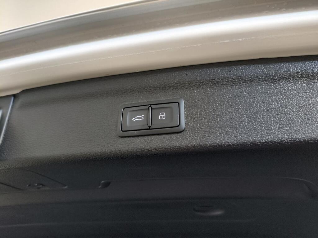 Audi Q3 Black line 35 TDI 110kW (150CV) S tronic 31