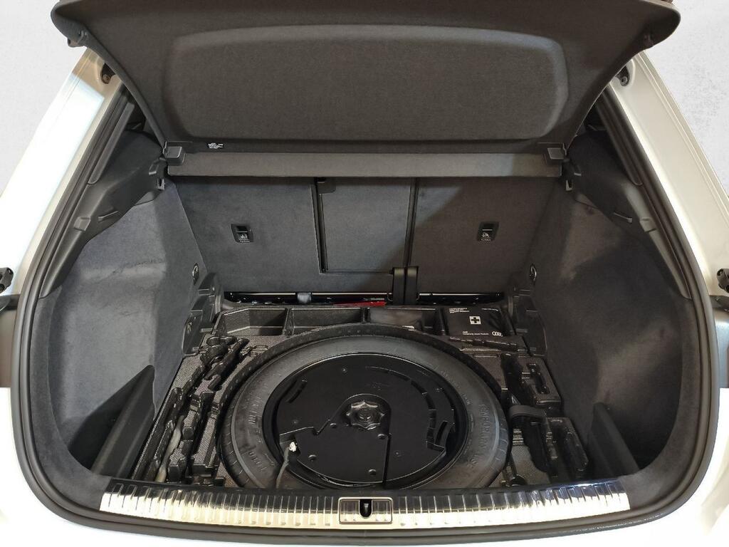 Audi Q3 Black line 35 TDI 110kW (150CV) S tronic 32