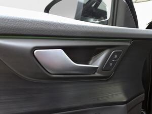 Ebro S400 1.5 DHE HEV Excellence CVT 12