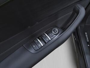 Ebro S400 1.5 DHE HEV Excellence CVT 11