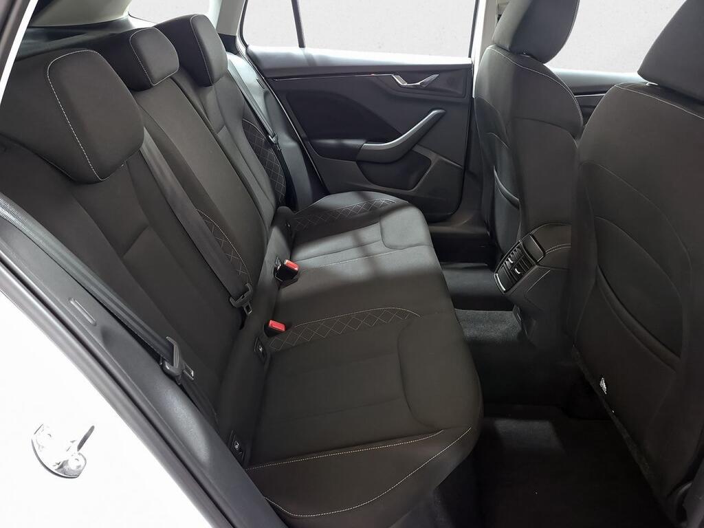 Skoda Scala 1.0 TSI 81KW (110 CV) Ambition 8