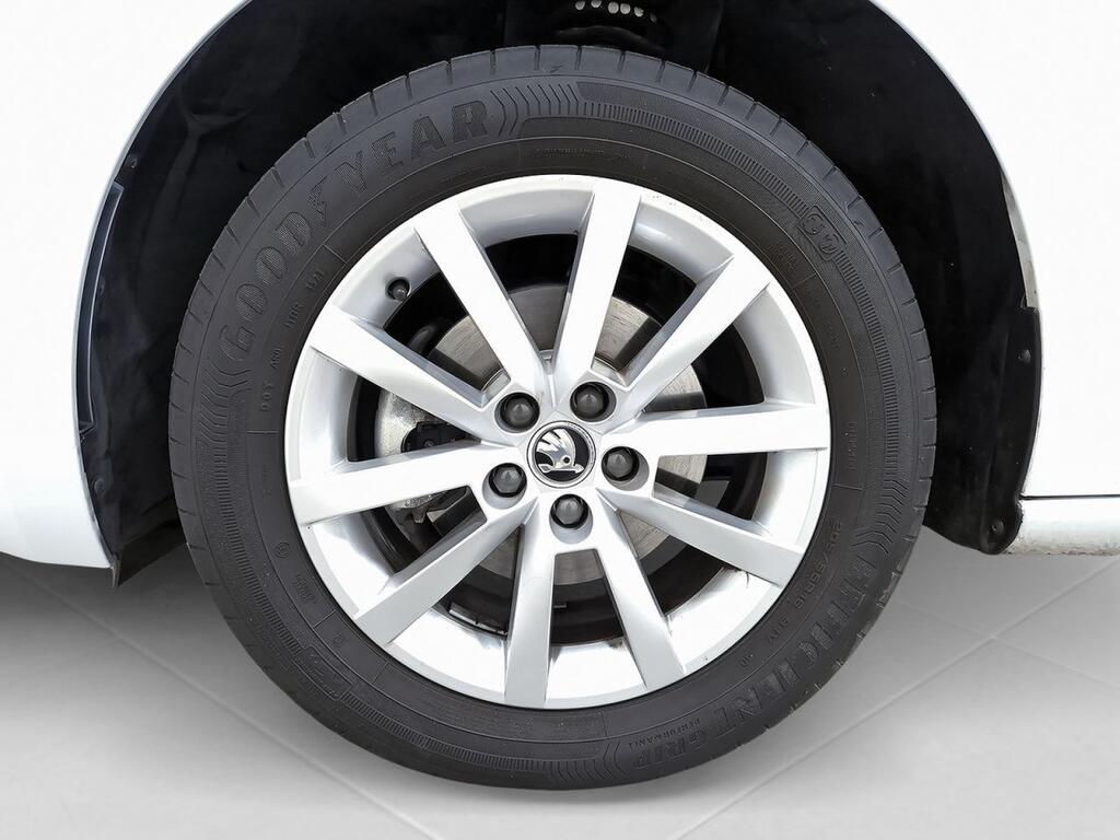 Skoda Scala 1.0 TSI 81KW (110 CV) Ambition 10