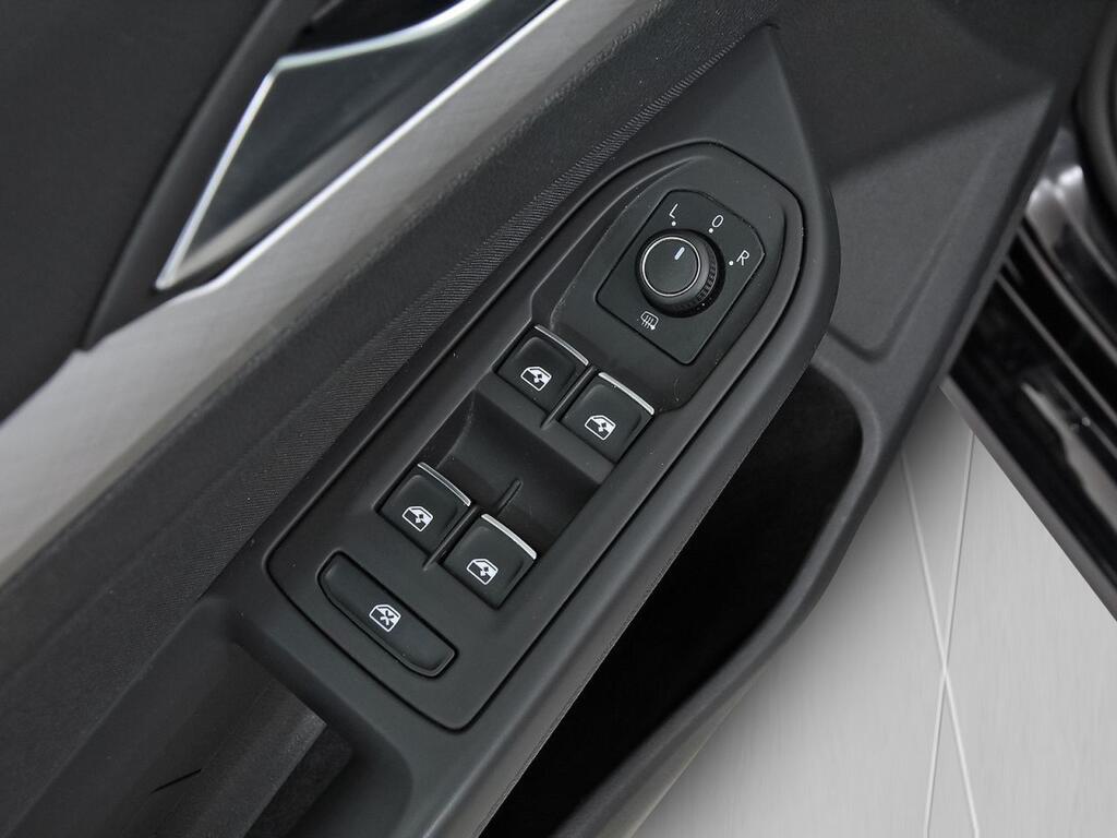 Volkswagen Golf Life 1.5 TSI 96kW (130CV) 13