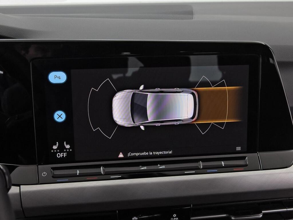 Volkswagen Golf Life 1.5 TSI 96kW (130CV) 25