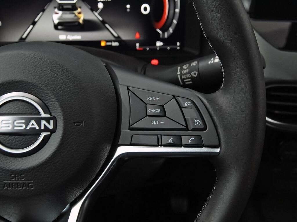 Nissan Juke DIG-T 84 kW (114 CV) 6M/T N-Connecta 18