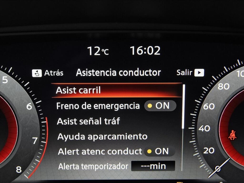 Nissan Juke DIG-T 84 kW (114 CV) 6M/T N-Connecta 28