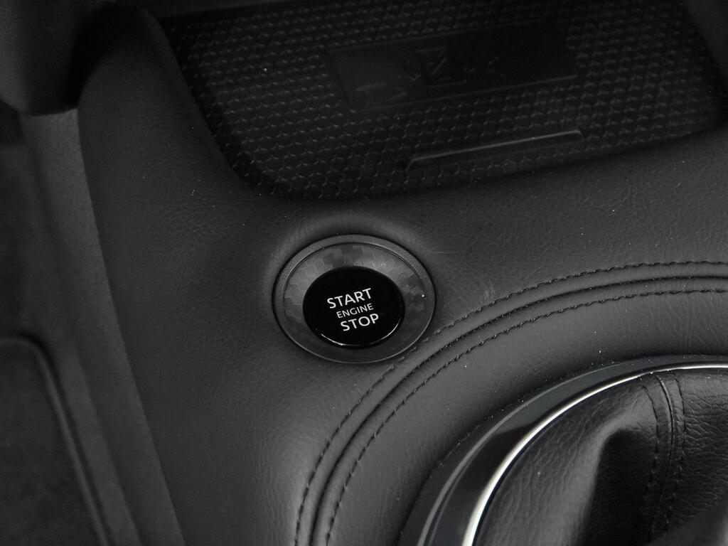 Nissan Juke DIG-T 84 kW (114 CV) 6M/T N-Connecta 31