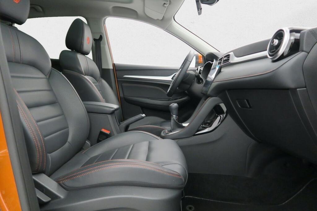 MG ZS LUXURY 1.0T 111 CV 5P 21