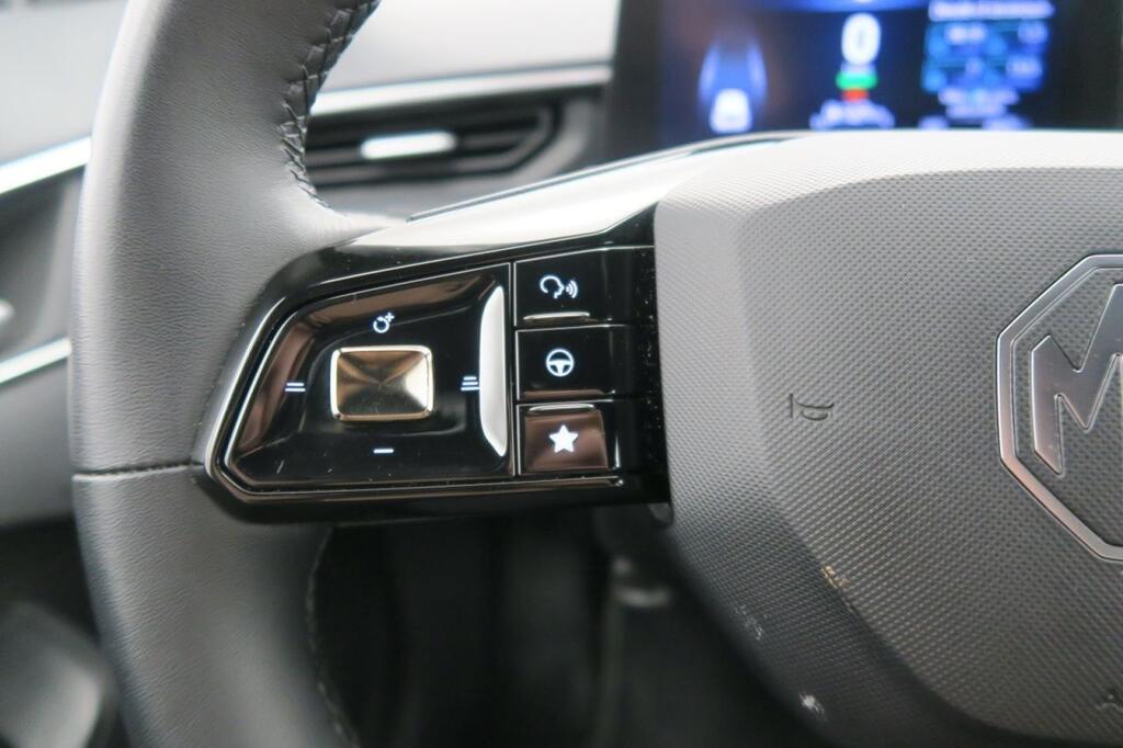 MG MG3 LUXURY 1.5 HYBRID+ 195 CV 5P 12