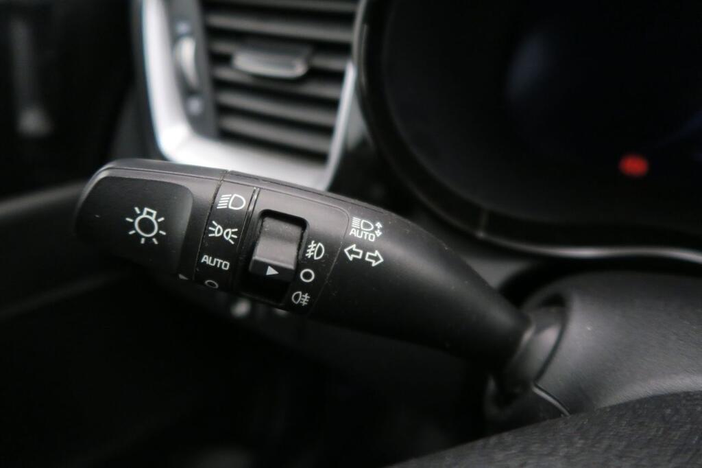 Kia Ceed Familiar 1.0 T-GDI 88KW GT LINE 120 5P 13