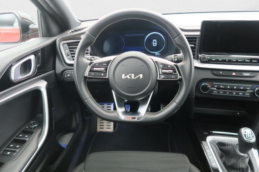 Kia Ceed Familiar 1.0 T-GDI 88KW GT LINE 120 5P 17