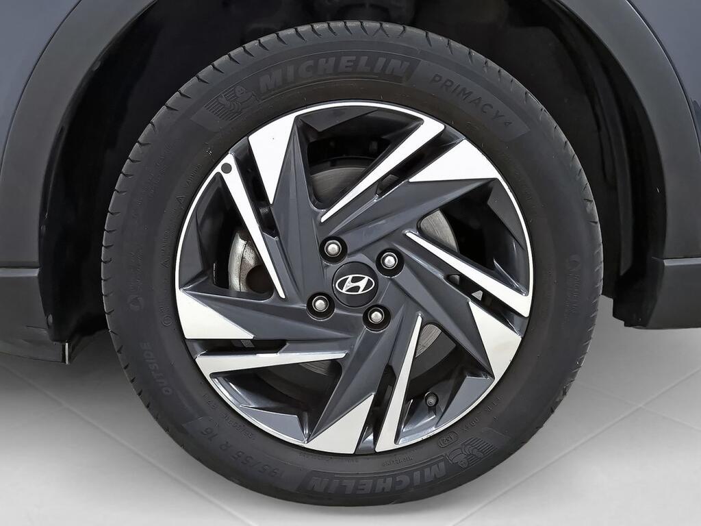 Hyundai Bayon 1.0 TGDI 74kW (100CV) 48V Maxx 10