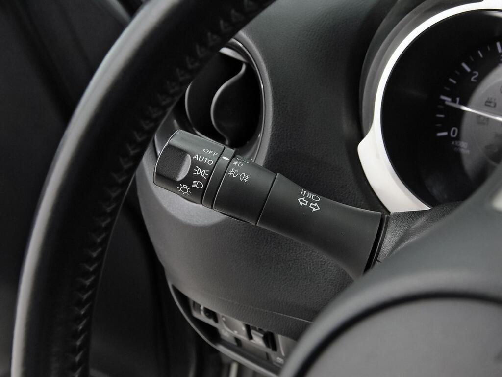 Nissan Juke G E6D-Temp 83 kW(112 CV) 5M/T N-CONNECTA 15