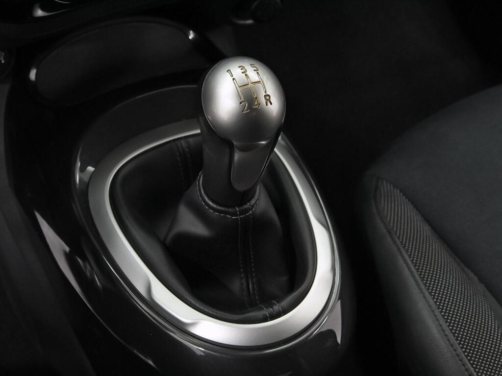 Nissan Juke G E6D-Temp 83 kW(112 CV) 5M/T N-CONNECTA 28