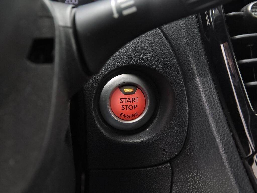 Nissan Juke G E6D-Temp 83 kW(112 CV) 5M/T N-CONNECTA 20