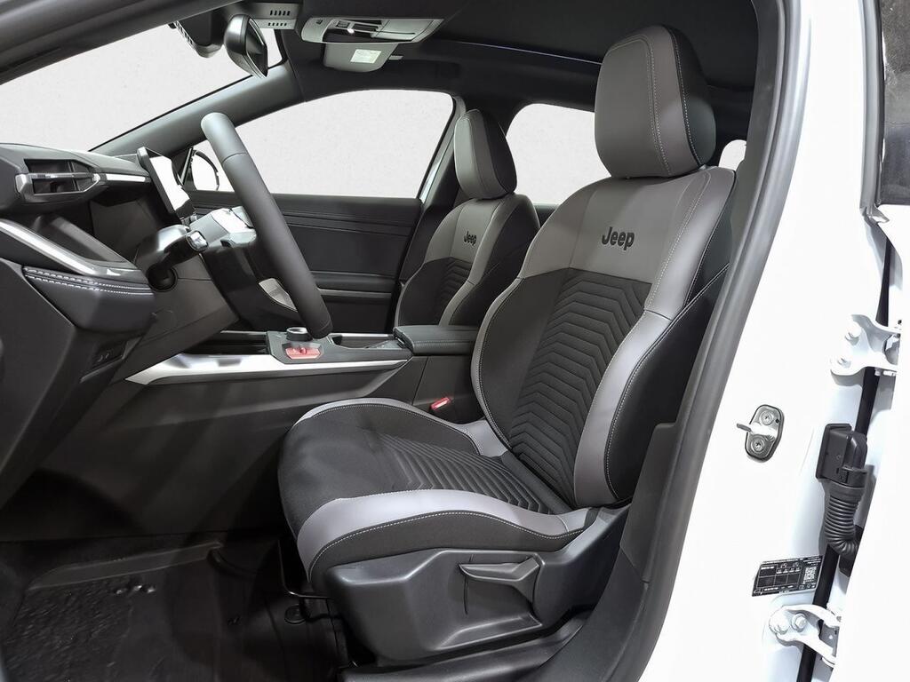 Jeep Compass eHybrid Jeep Compass MHEV Altitude 8