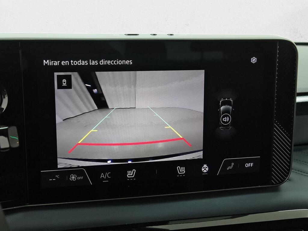 Nissan Micra Long Range 4x2 Tekna 26