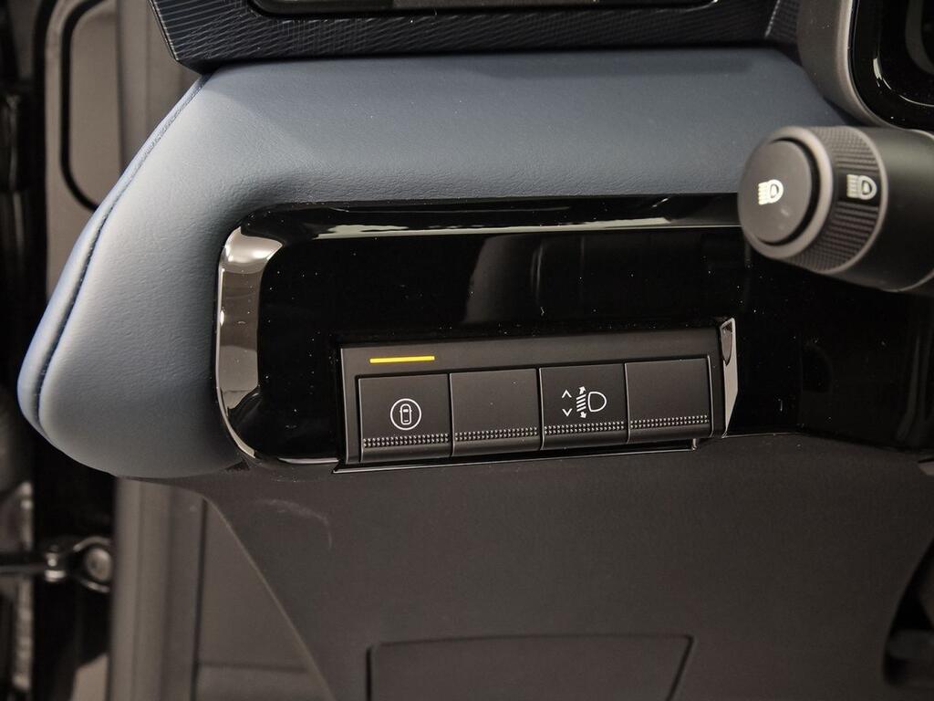 Nissan Micra Long Range 4x2 Tekna 13