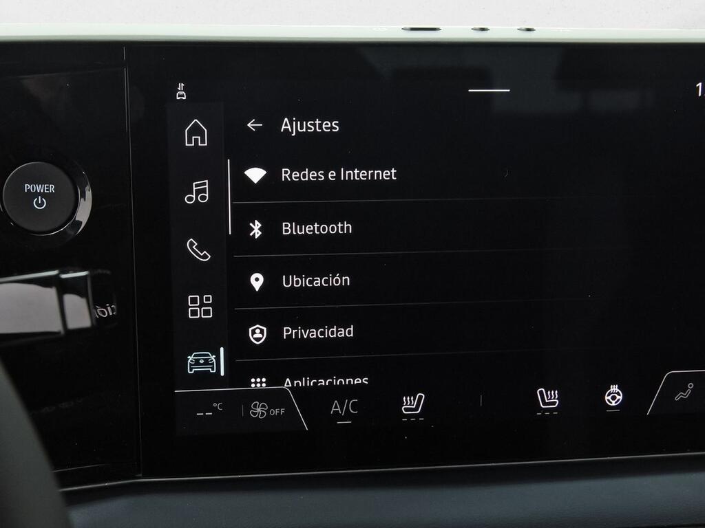 Nissan Micra Long Range 4x2 Tekna 28