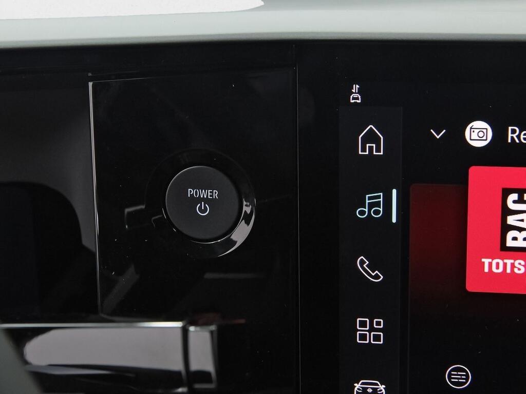 Nissan Micra Long Range 4x2 Tekna 22