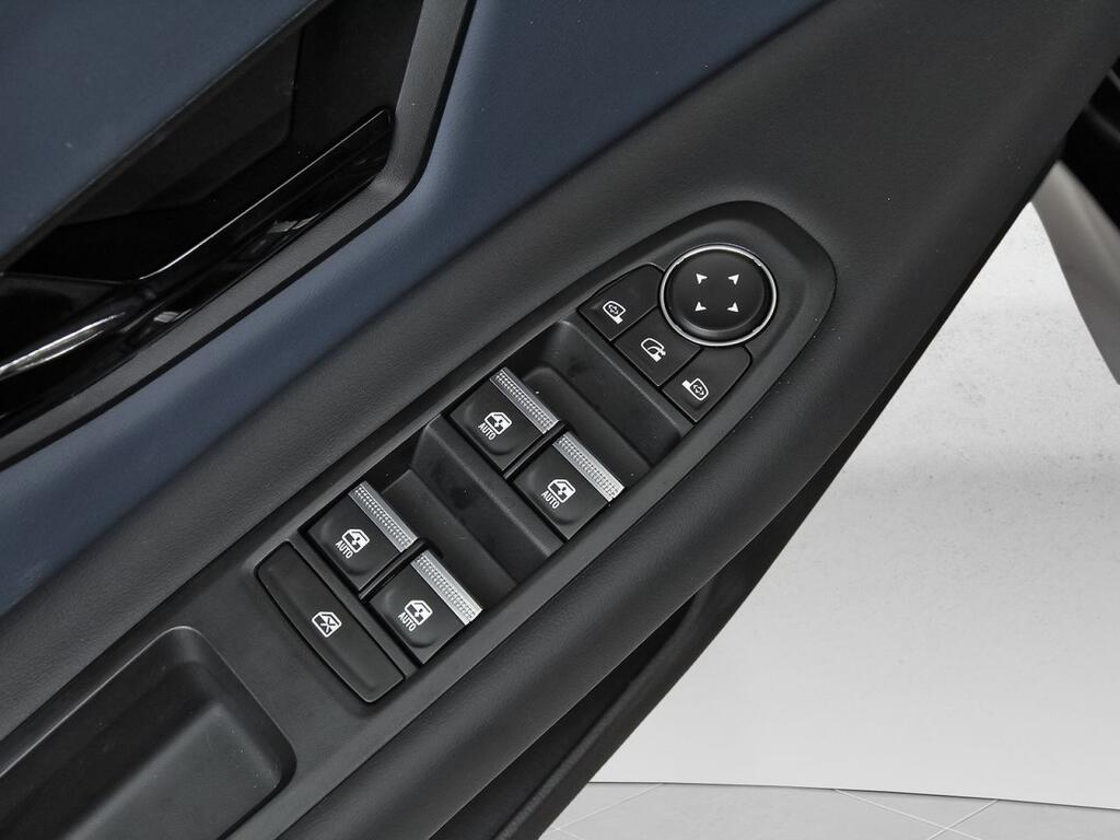 Nissan Micra Long Range 4x2 Tekna 12