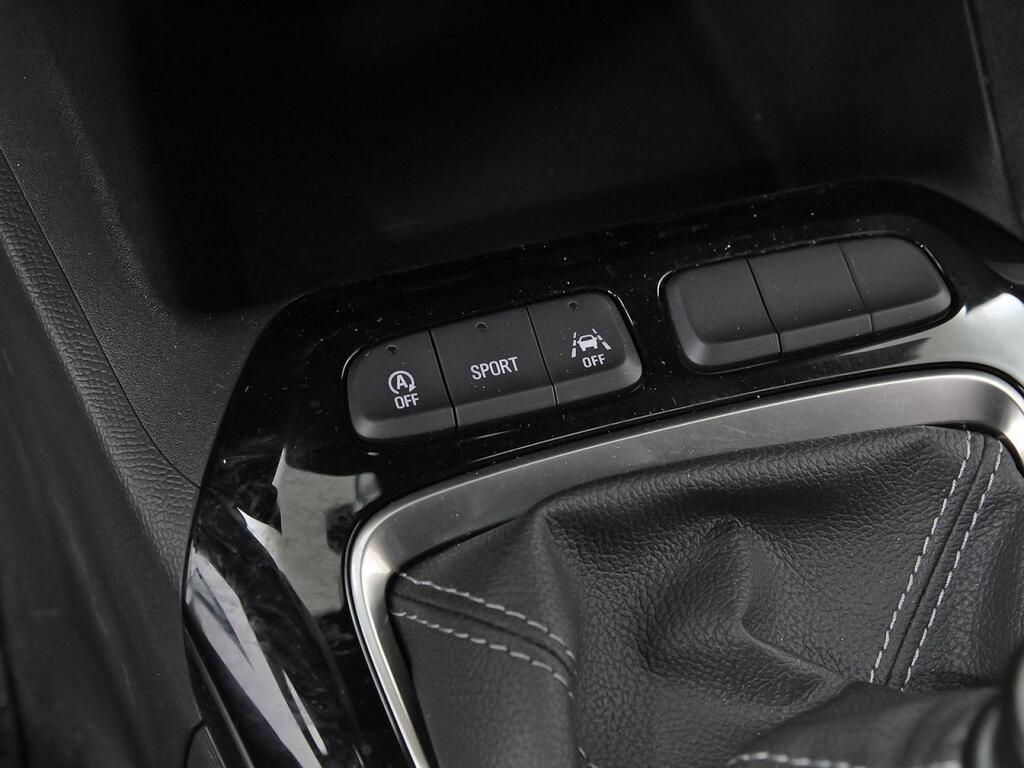 Opel Corsa 1.2T XHL 74KW GS 5P 28