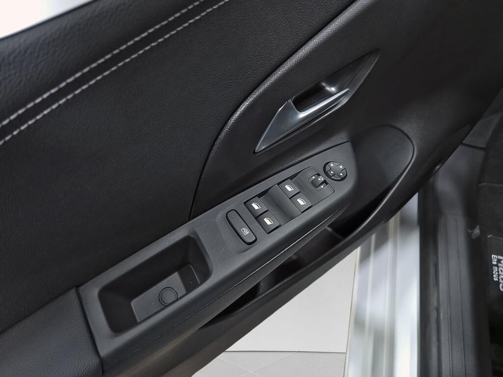 Opel Corsa 1.2T XHL 74KW GS 5P 12