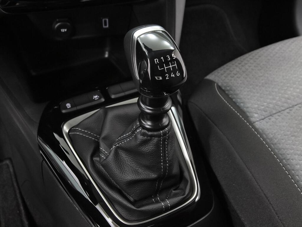 Opel Corsa 1.2T XHL 74KW EDITION 5P 34