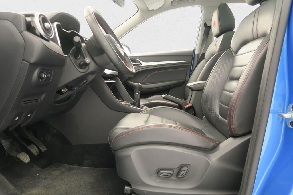 MG ZS LUXURY 1.0T 111 CV AUTO 5P 7