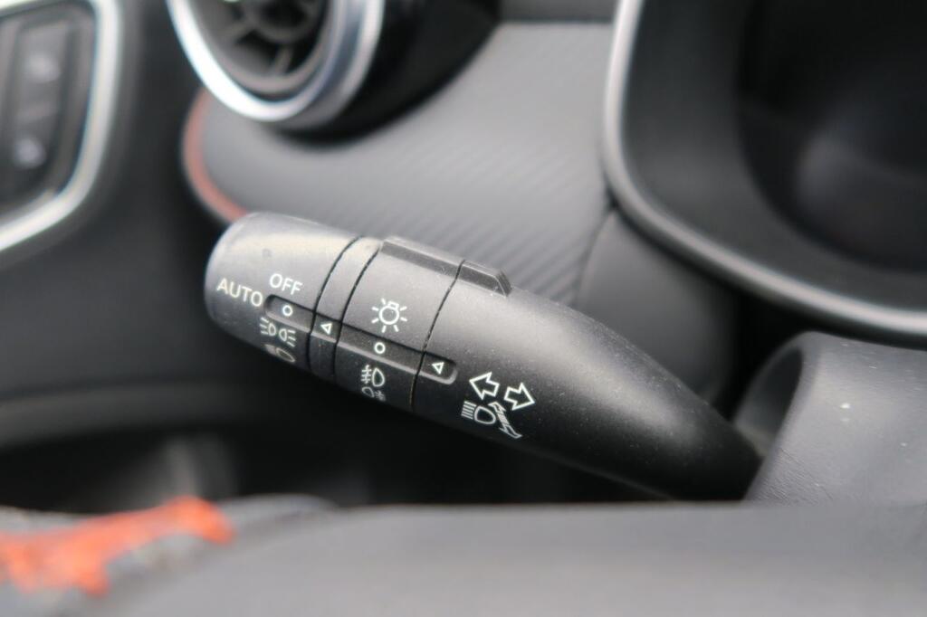 MG ZS LUXURY 1.0T 111 CV AUTO 5P 14