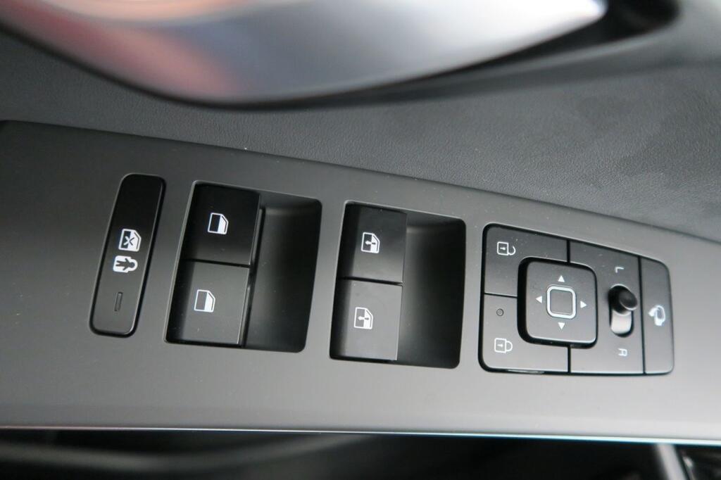 Kia Niro Berlina 1.6 GDI HEV DRIVE 129 5P 8