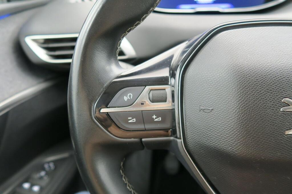 Peugeot 3008 ALLURE 1.2 PURETECH 130 CV S&S 5P 8