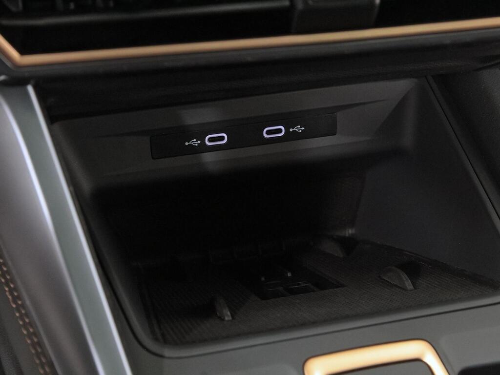 Cupra Formentor 1.5 TSI e-Hybrid 200kW (272 CV) VZ DSG 37