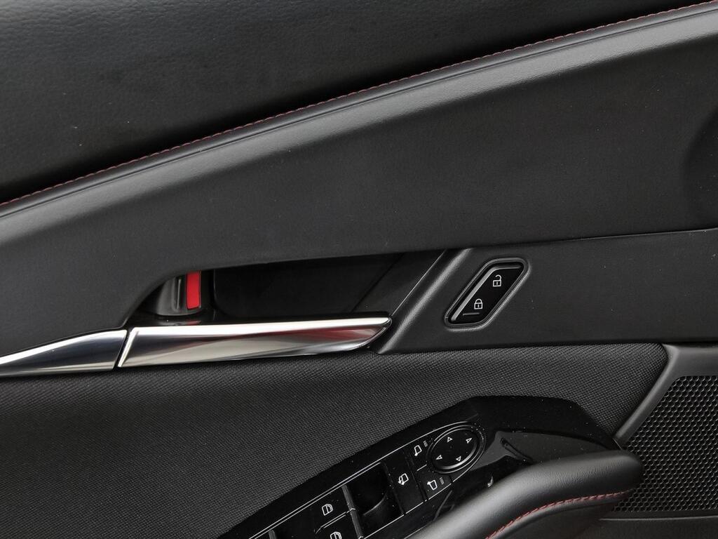 Mazda CX-30 e-SKYACTIV G Homura 13