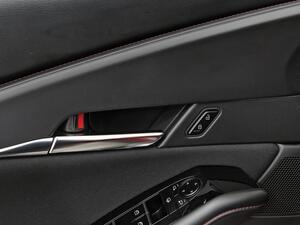 Mazda CX-30 e-SKYACTIV G Homura 13
