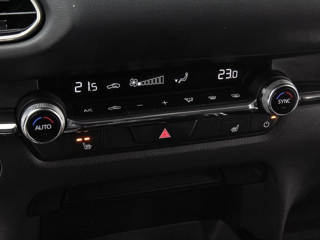 Mazda CX-30 e-SKYACTIV G Homura 32